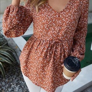 Maternity top- gently used